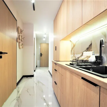 Vip Chalubinskiego Bed & Breakfast 3*