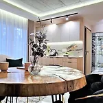 فندق مبيت وإفطار Vip Chalubinskiego