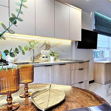 Vip Chalubinskiego Oda ve Kahvaltı Zakopane