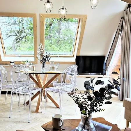 Vip Chalubinskiego Oda ve Kahvaltı 3*