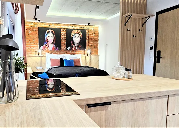 Bed and Breakfast Vip Chalubinskiego 3*