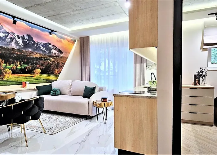 Vip Chalubinskiego 3*